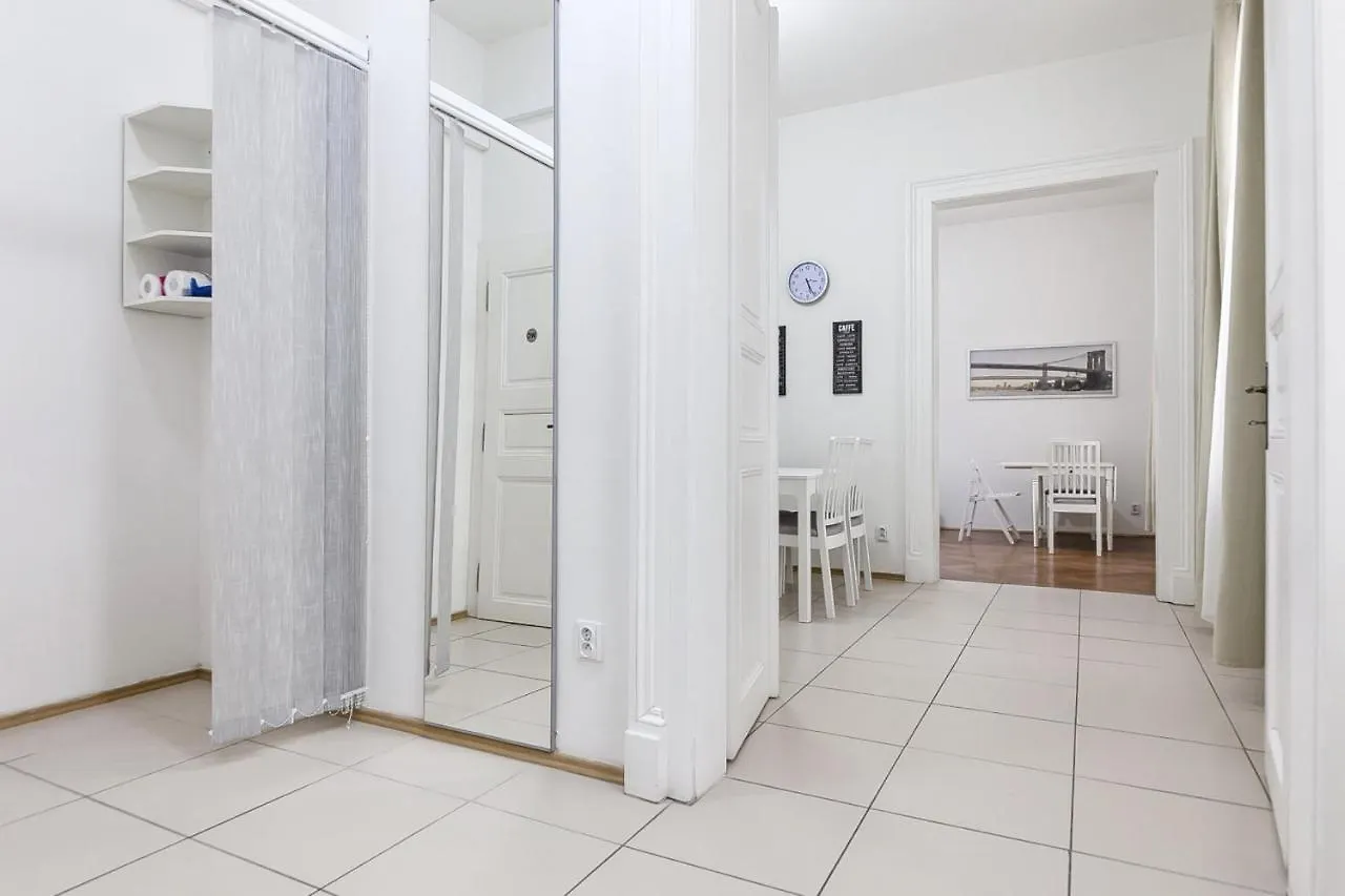 Aparthotel Wenceslas Praga 3*,